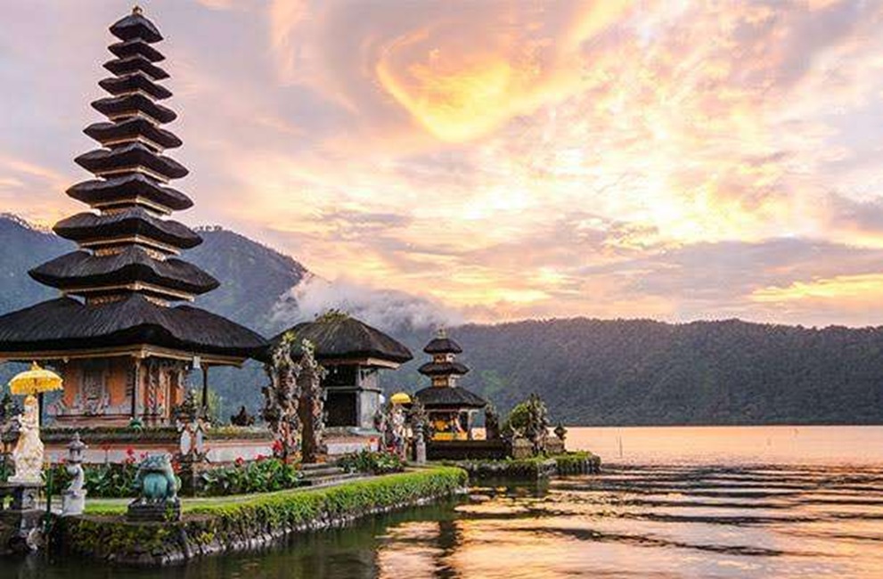 Discovering the Enchanting Allure of Indonesia